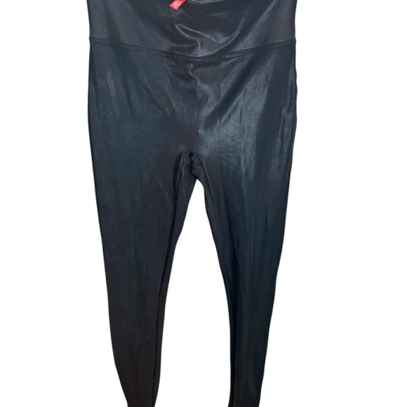 SPANX. Black Leggings - Picture 4 of 8